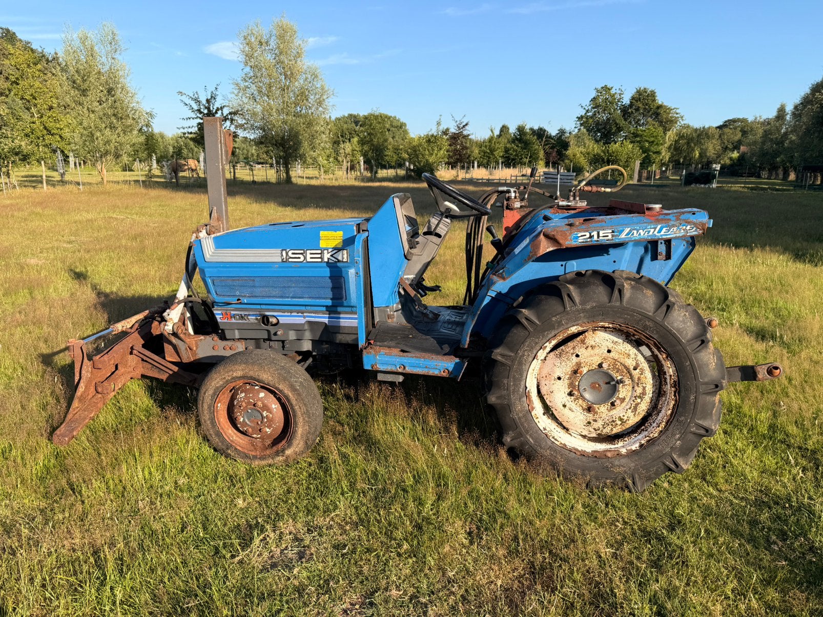 Tracteur Iseki en bon état, démarre, roule et fonctionne, Enlèvement