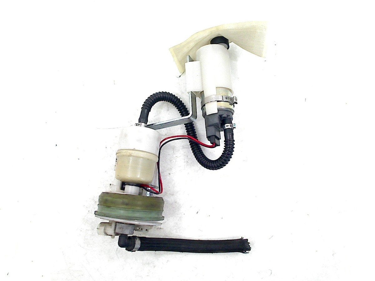 BRANDSTOFPOMP Piaggio MP3 500 2014-2018 (01-2014/12-2018), Piaggio & C. SpA, Gebruikt, Customer_service@piaggio.com, Viale Rinaldo Piaggio, 25
56025  Pontedera, PI, IT