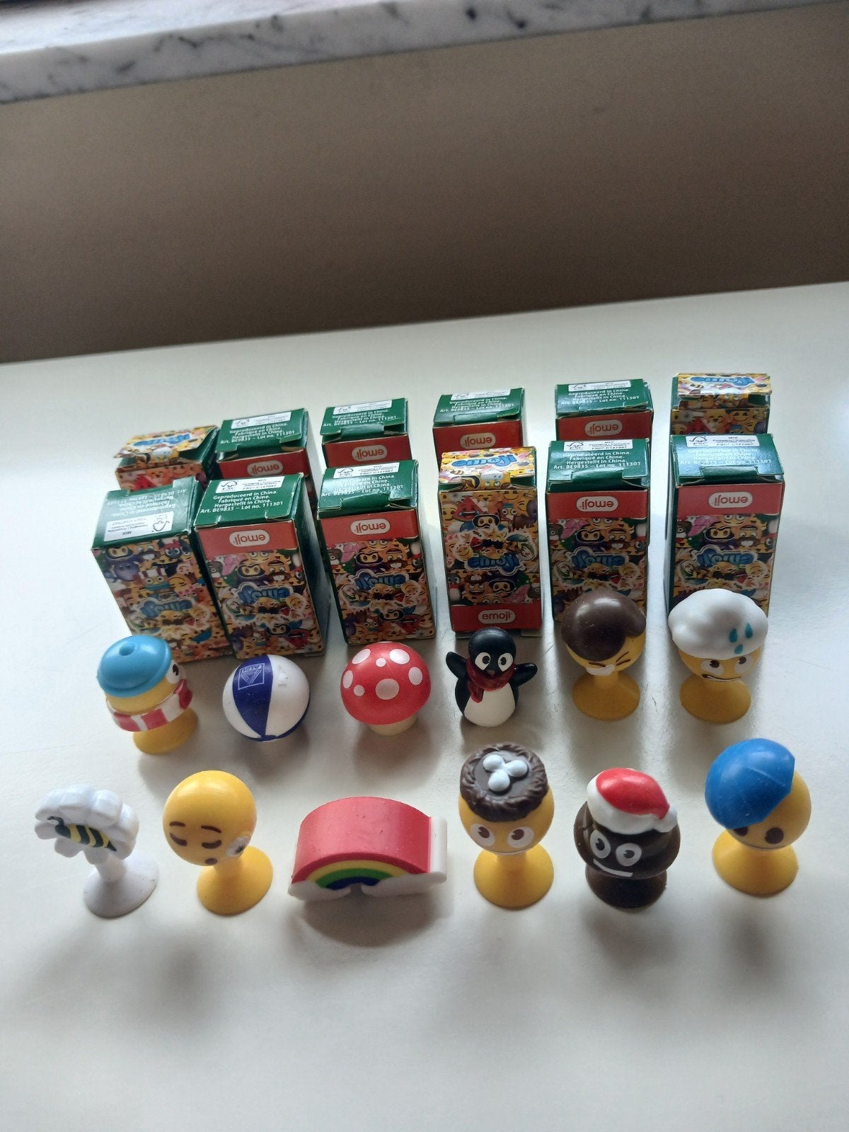 12 Verschillende Emoji Aldi 2026, Collections, Aldi, Enlèvement