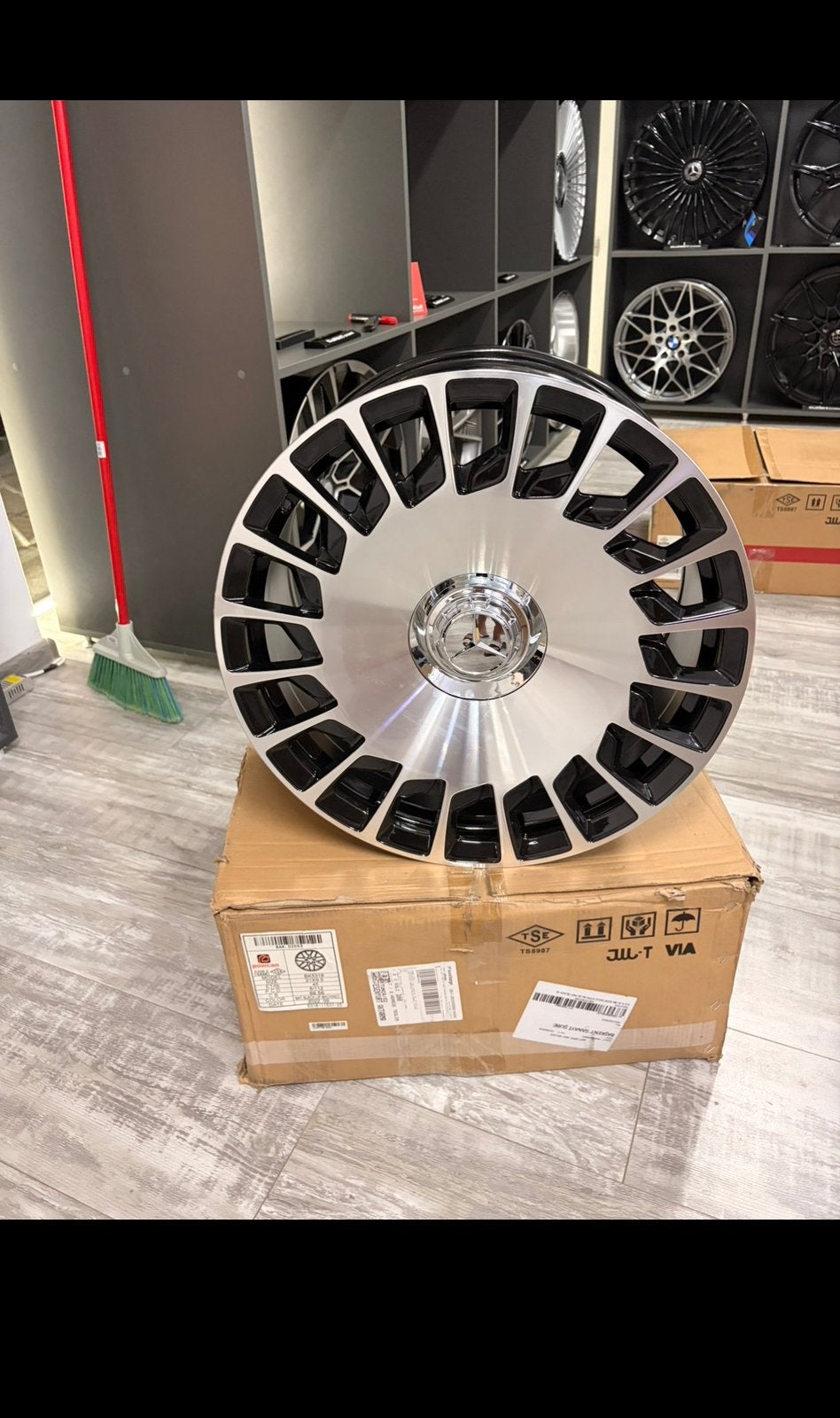 TE KOOP – NIEUWE MERCEDES MAYBACH STYLE 20” VELGEN, Ophalen of Verzenden, Zo goed als nieuw