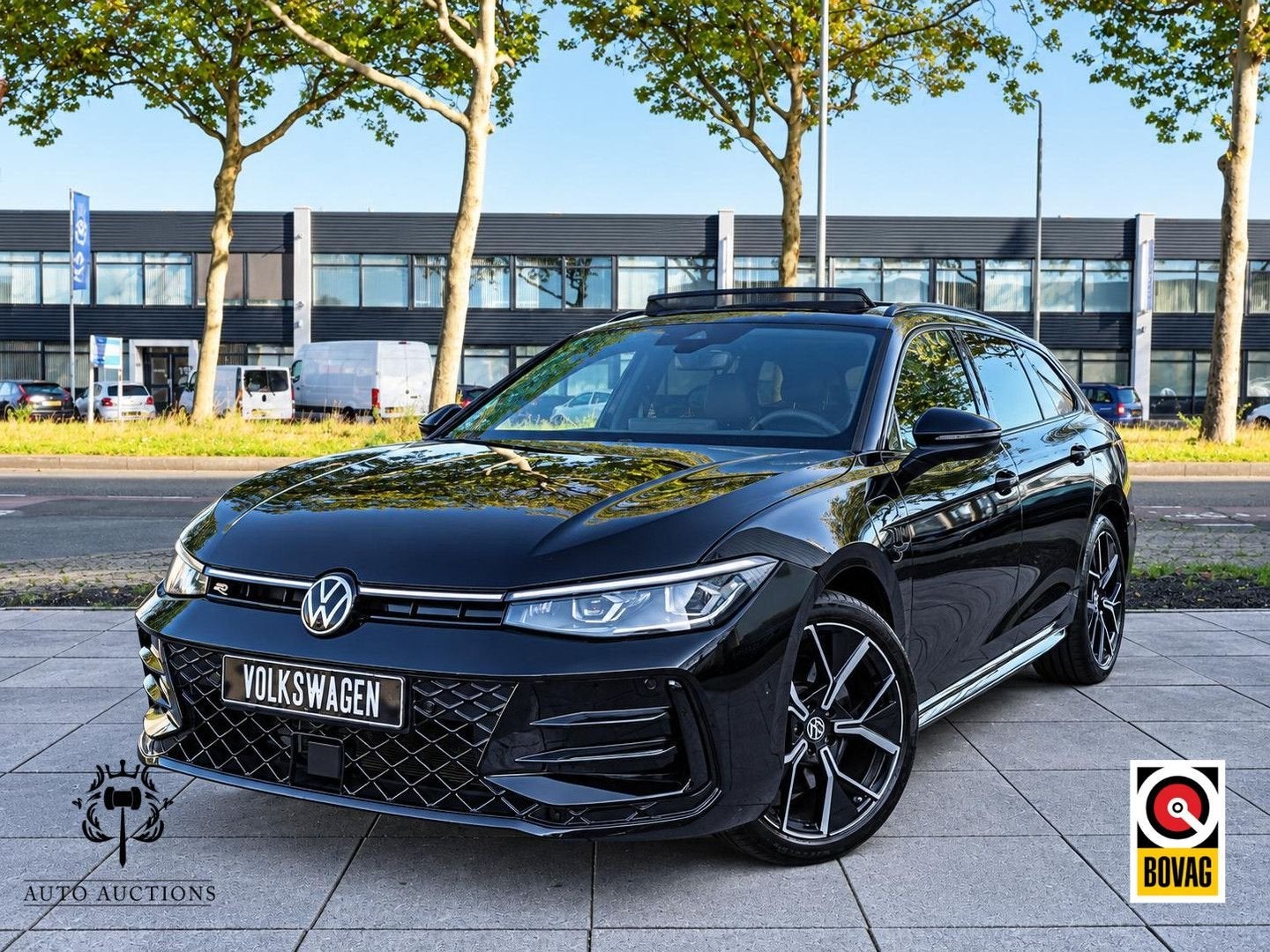 Volkswagen Passat Variant 1.5 R-Line Full Options | Panodak, Auto's, Automaat, Zwart, 34 g/km, Bedrijf