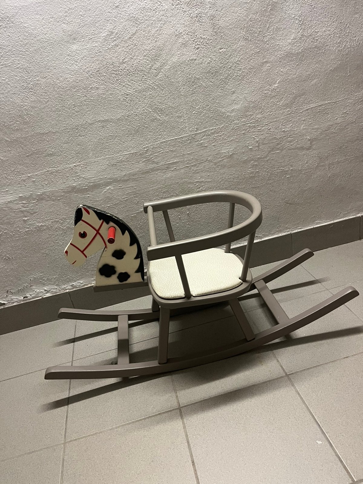 schommelpaard, Ophalen, Zo goed als nieuw