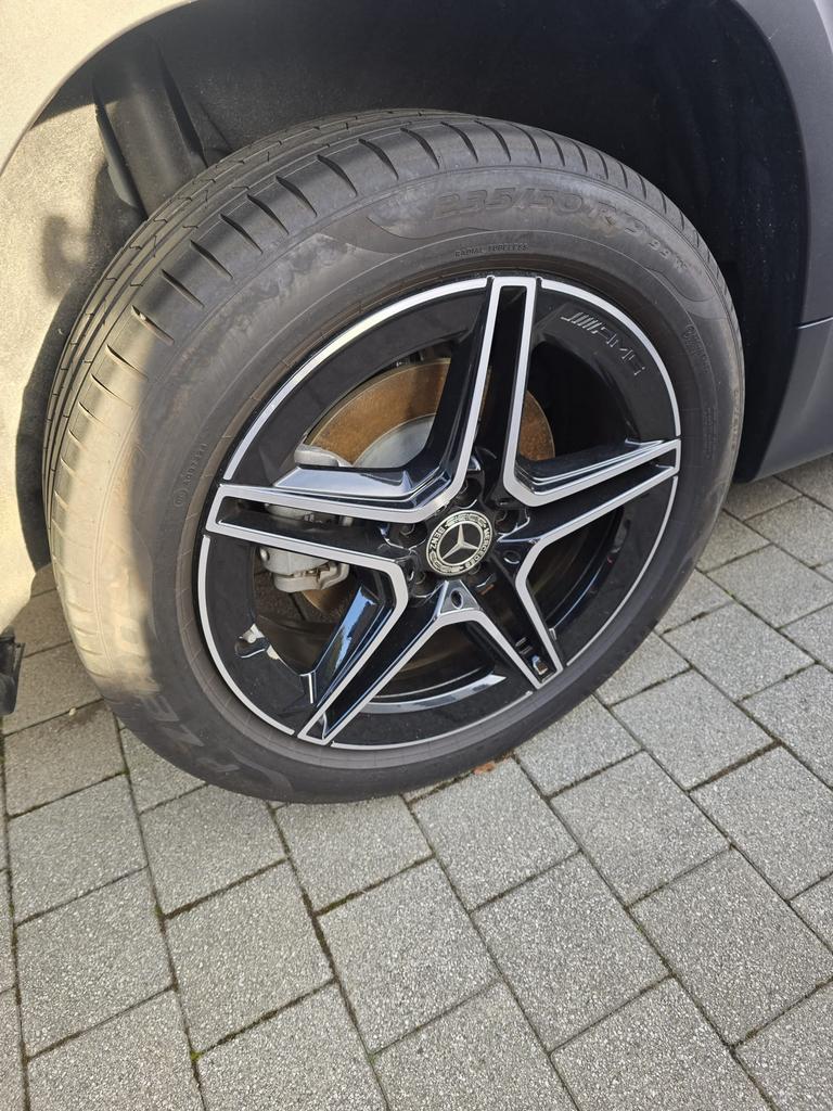 Jantes originale mercedes 235/50/19 Pirelli, Autos : Pièces & Accessoires, Pneus & Jantes, Enlèvement, Jante(s)