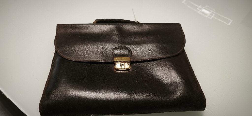 mallette en cuir ARTHUr ET ASTON, Cuir, Enlèvement ou Envoi, Brun, Utilisé