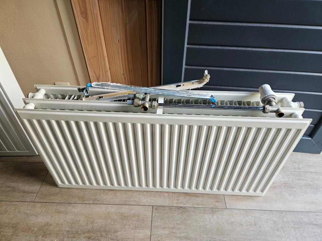 3 radiatoren, Bricolage & Construction, Chauffage & Radiateurs, Utilisé, Radiateur, Enlèvement