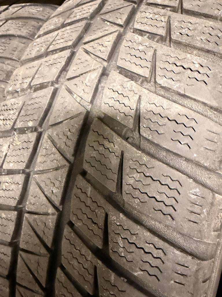 4 Pneus hiver sur jante en tole 205 55 r16 continental, Enlèvement, Comme neuf