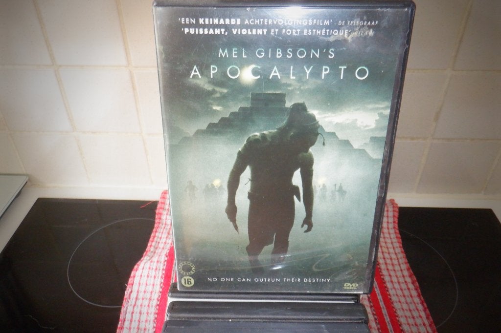 DVD Mel Gibson's Apocalypto., Cd's en Dvd's, Dvd's | Actie, Zo goed als nieuw, Actie, Extra's, Vanaf 16 jaar, Portugees, Nederlands