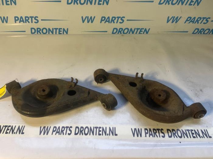 Veerschotel links-achter van een Alfa Romeo Spider, Gebruikt, -, -, Ophalen of Verzenden
