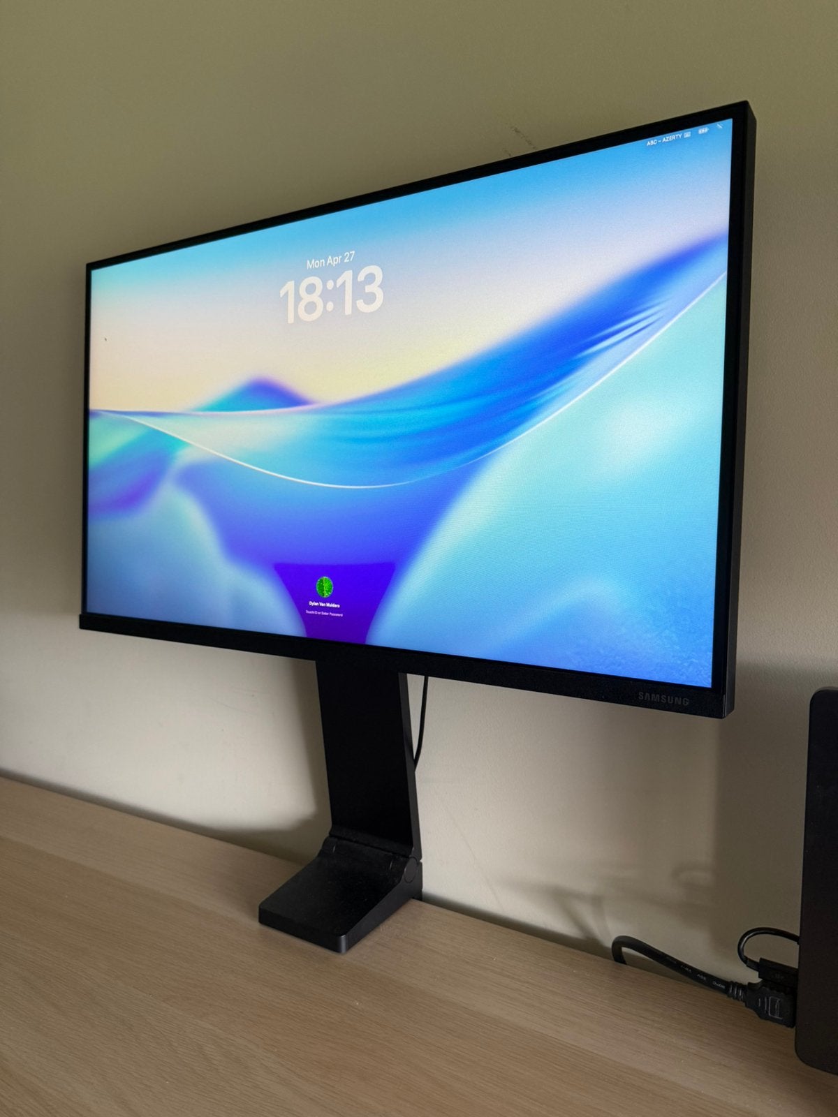 Samsung Space Monitor - 27 inch, Computers en Software, Ophalen, Zo goed als nieuw, DisplayPort