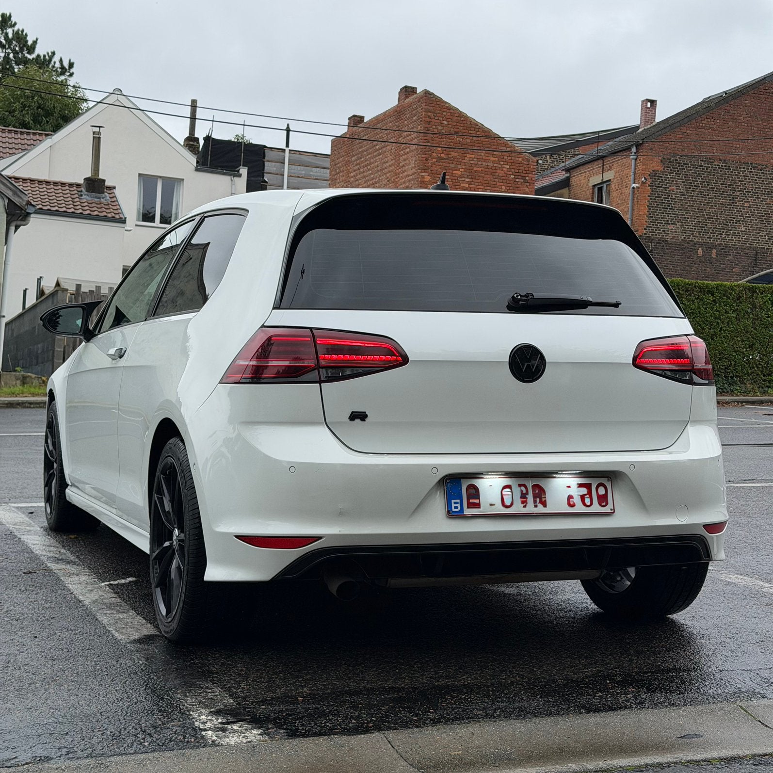 VW GOLF 7.5R LOOK - ESSENCE, Enlèvement