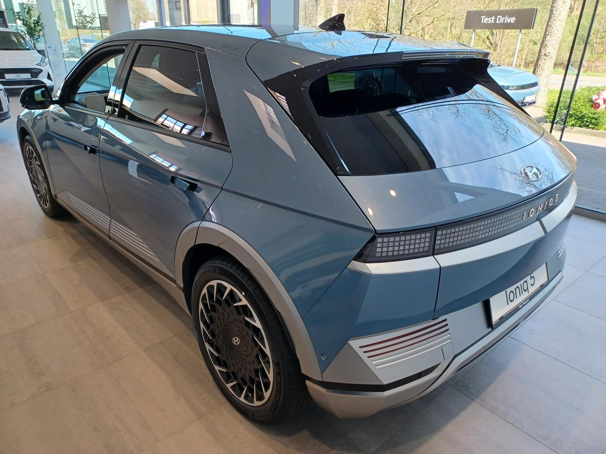 Hyundai IONIQ 5 BALANCE VISION 225 PANORAMISCH DAK - ZETELVE, Automaat, Stof, Zwart, IONIQ 5
