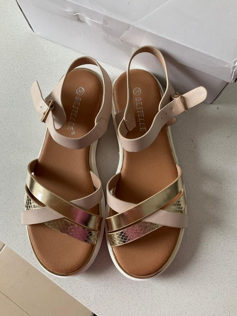 Sandalen, Kleding | Dames, Schoenen, Beige, Nieuw, Sandalen of Muiltjes, Ophalen of Verzenden
