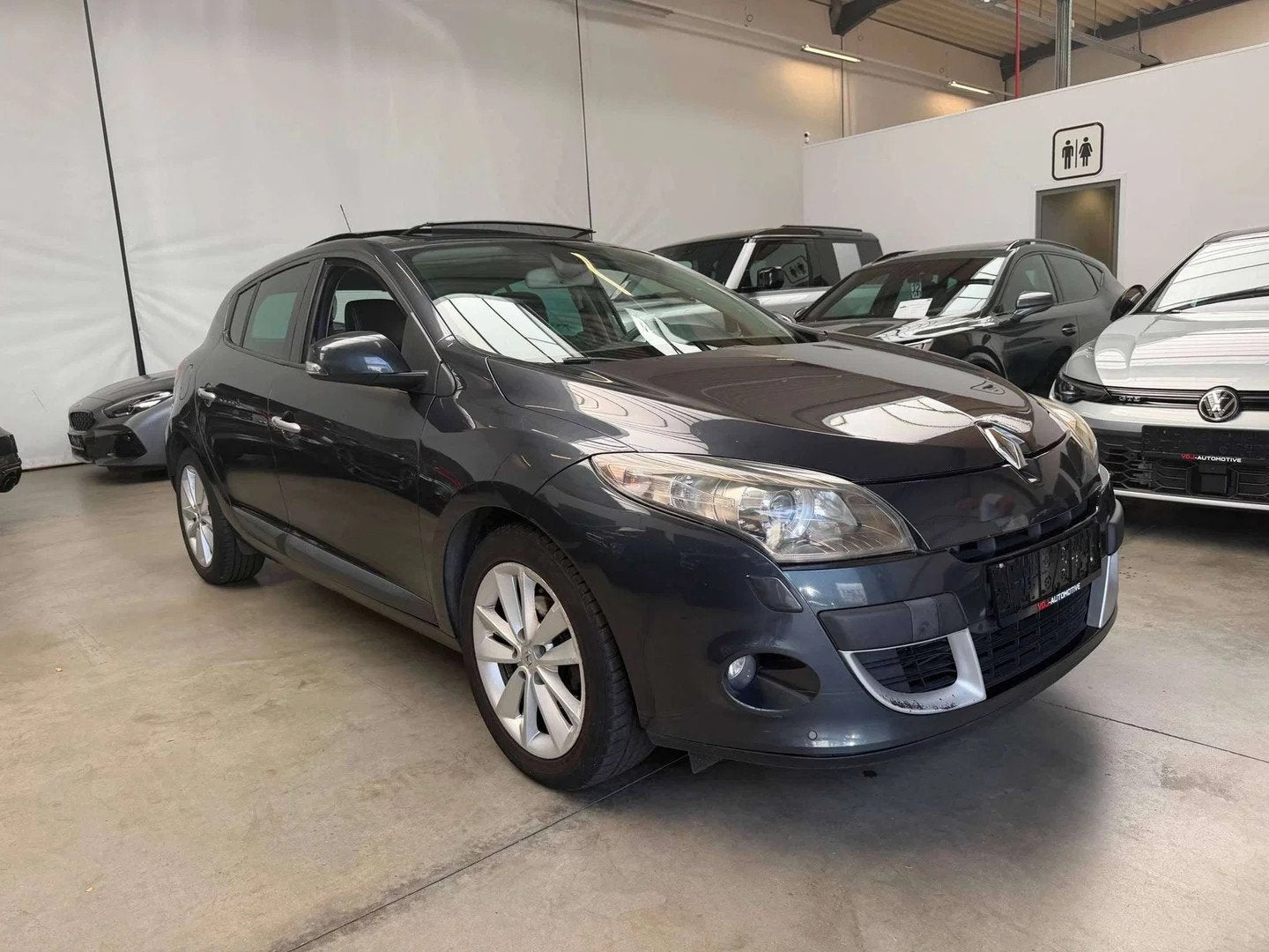 Renault Mégane KEYLESS|PANO|ZETELVERWARMING|ELEKTRISHCE STO, Auto's, Gebruikt, Zwart, 4 cilinders, Blauw