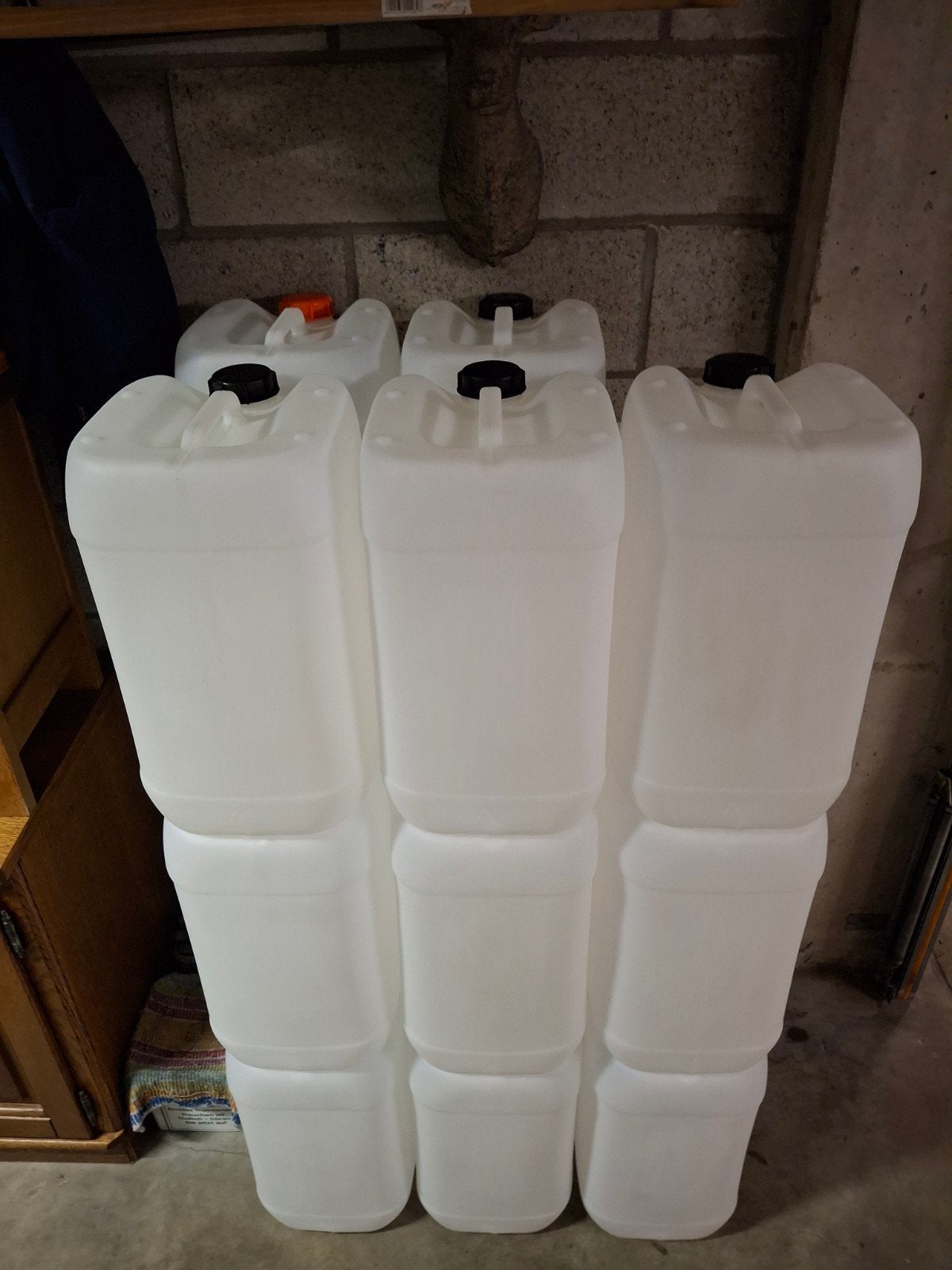 Jerrycans...nieuwe staat...heel proper, Ophalen