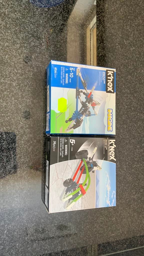 2 k’nex sets, Enlèvement, Utilisé