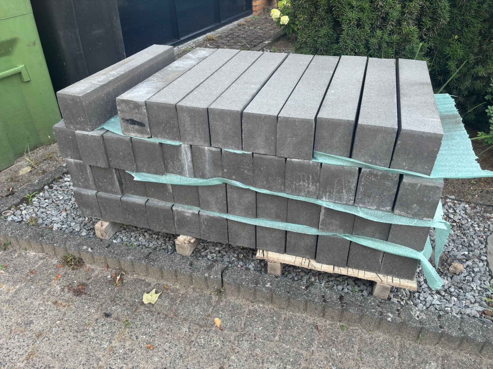 46 patioblokken Modular ‘Connobio’ 60x12x10, Ophalen, Zo goed als nieuw