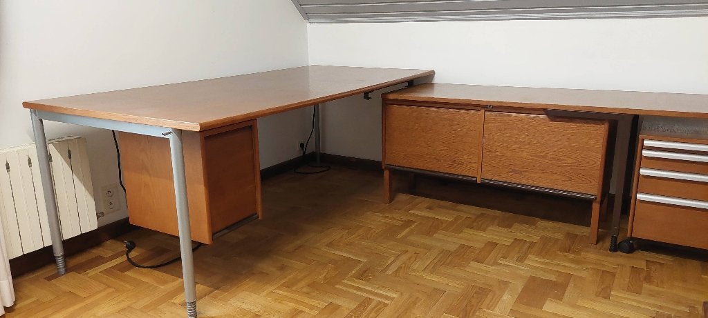 Bureau professionnel de la marque FACIT, Enlèvement, Utilisé, Bureau