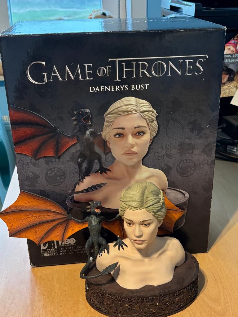 Beeld Daenerys met draak Game of Thrones (HBO), Ophalen of Verzenden, Gebruikt, Tv, Beeldje, Replica of Model