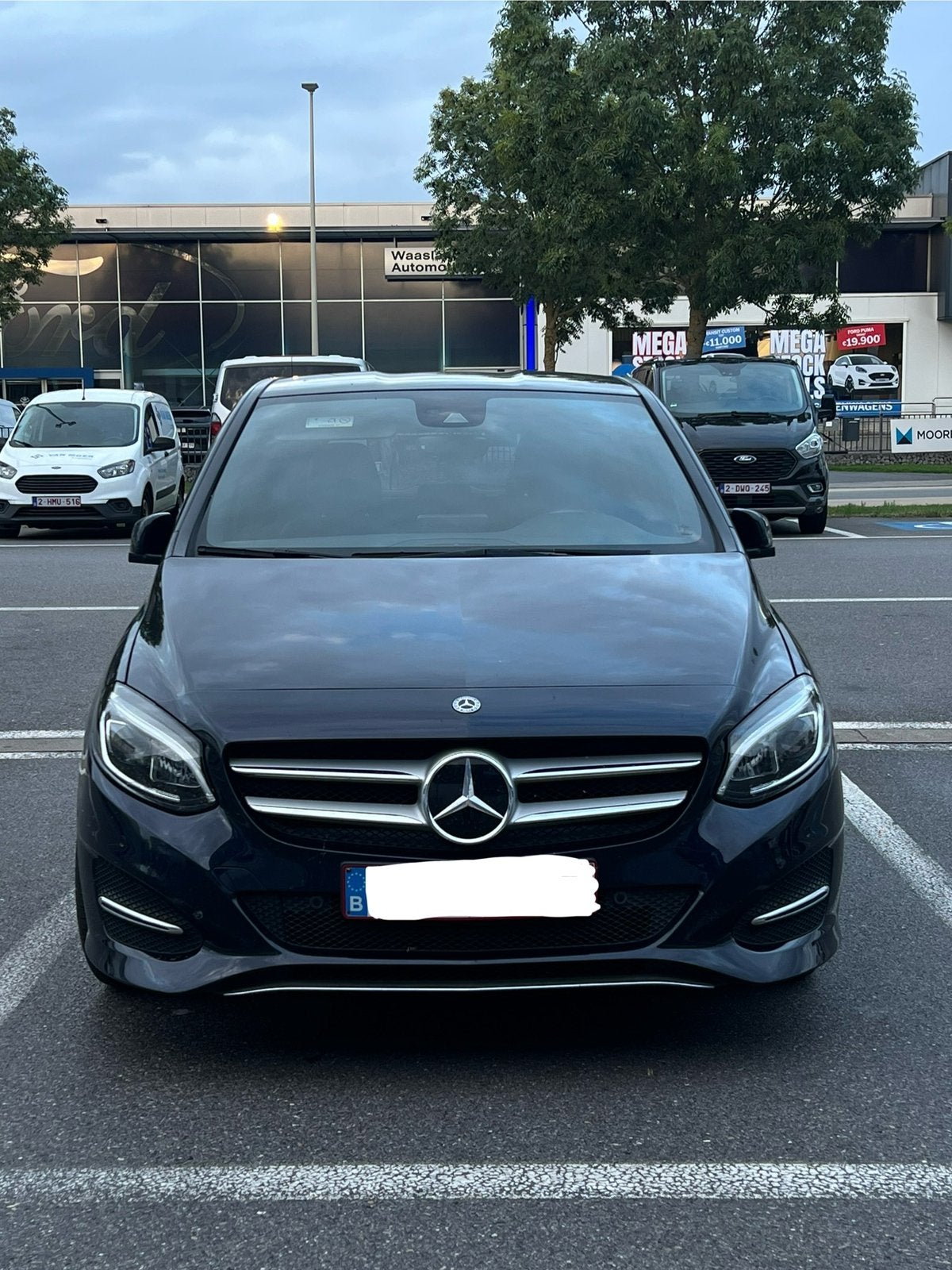 Mercedes-Benz B200 (2017), Auto's, 4 cilinders, Blauw, Bedrijf, Vierwielaandrijving