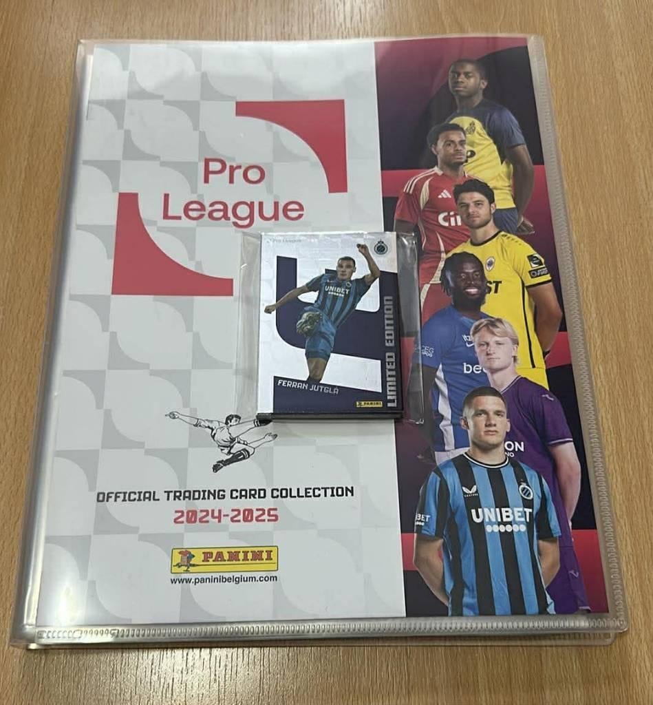 Panini Pro league adrenalyn xl 2024-2025, Ophalen of Verzenden, Nieuw, Meerdere stickers