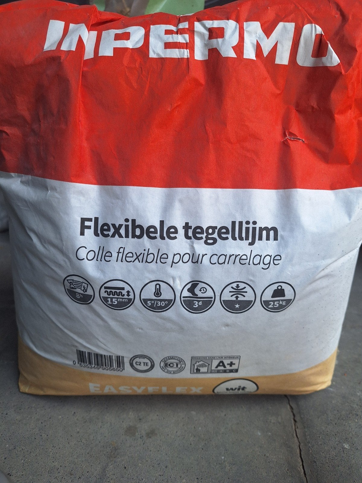 flexibele tegellijm, Enlèvement