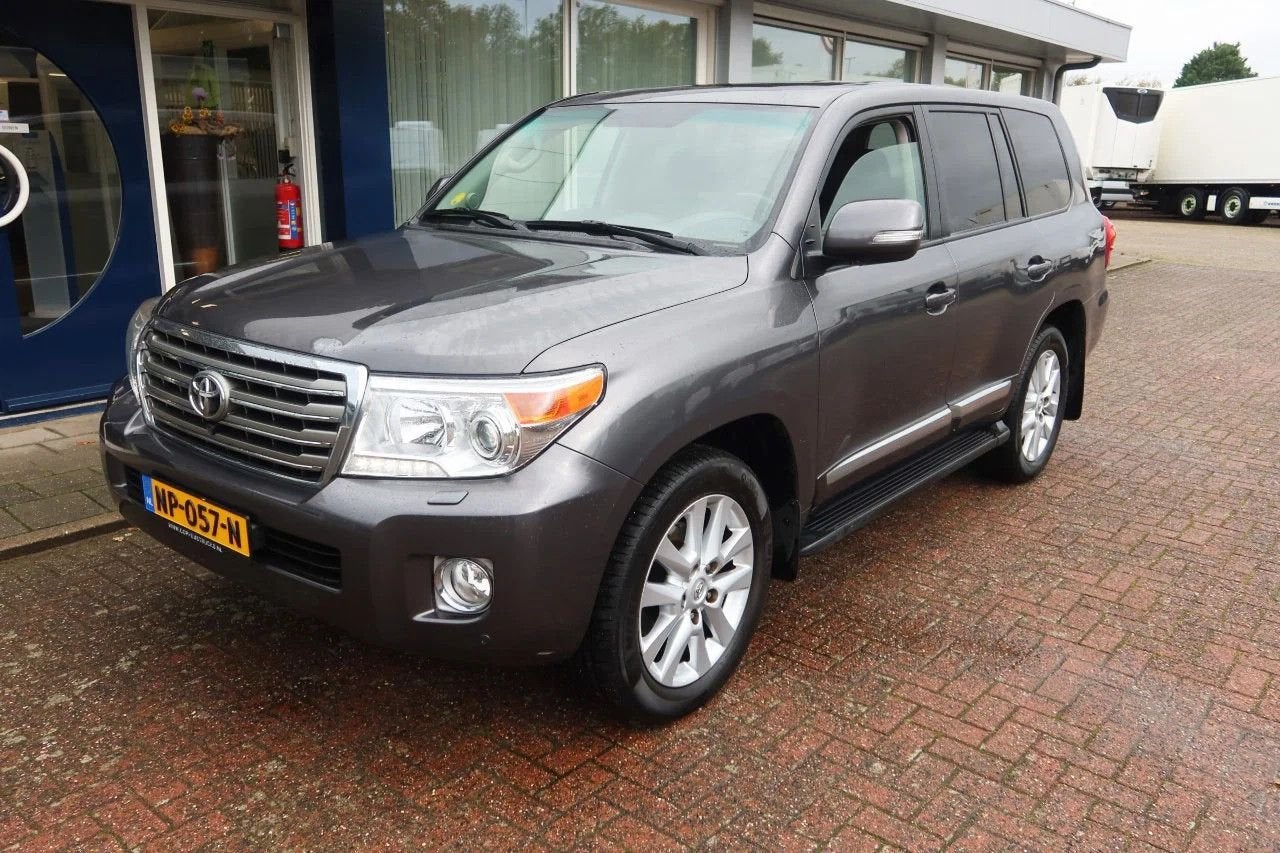 Toyota Land Cruiser V8 200 V8. 4.5D Executive. 7 Persoons. L, Autos, Toyota, Argent ou Gris, Achat, Entreprise, Alarme