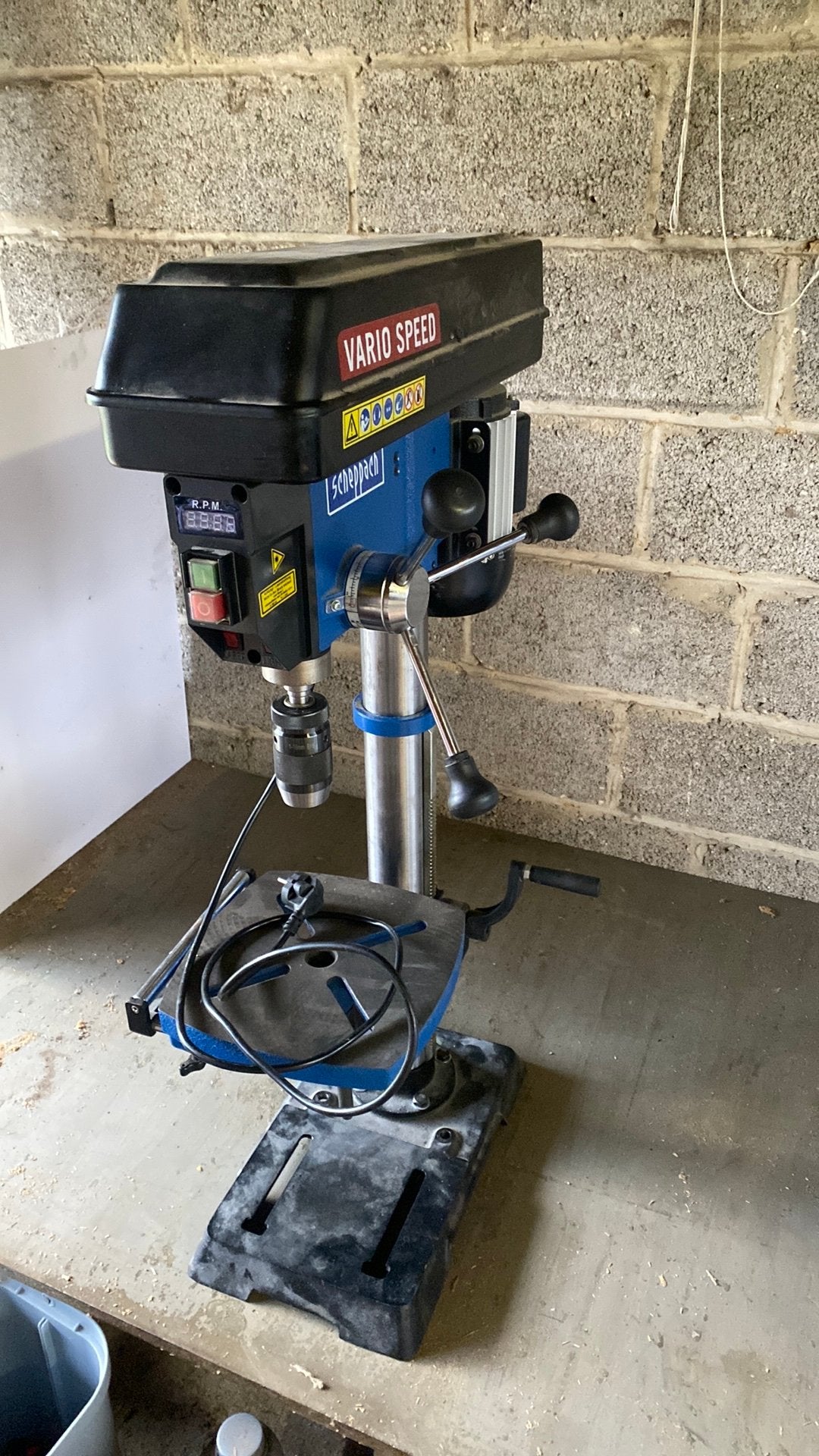 Perceuse sur table Scheppach DP18Vario, Bricolage & Construction, Comme neuf, Enlèvement, Perceuse, 400 à 600 watts