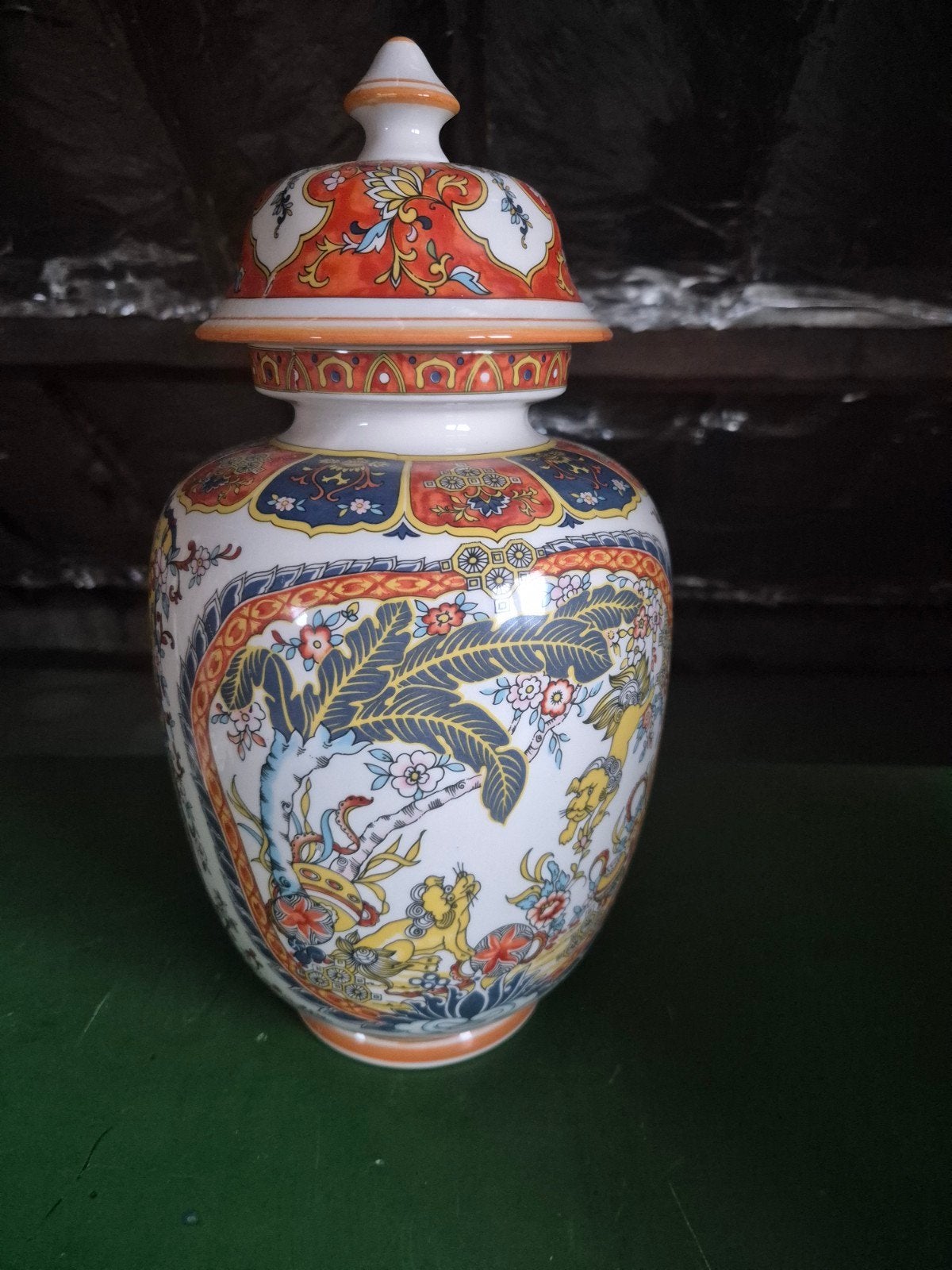 Eken chinese vaas, Ophalen