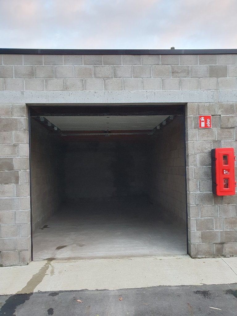 Garage te huur te Sint-Amandsberg (9040), Immo, Garages & Places de parking, Gand
