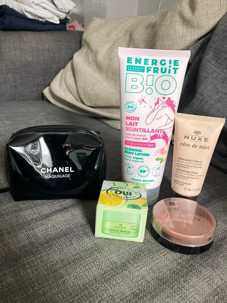 Lot de produits pour le corps et le visage, Enlèvement, Neuf