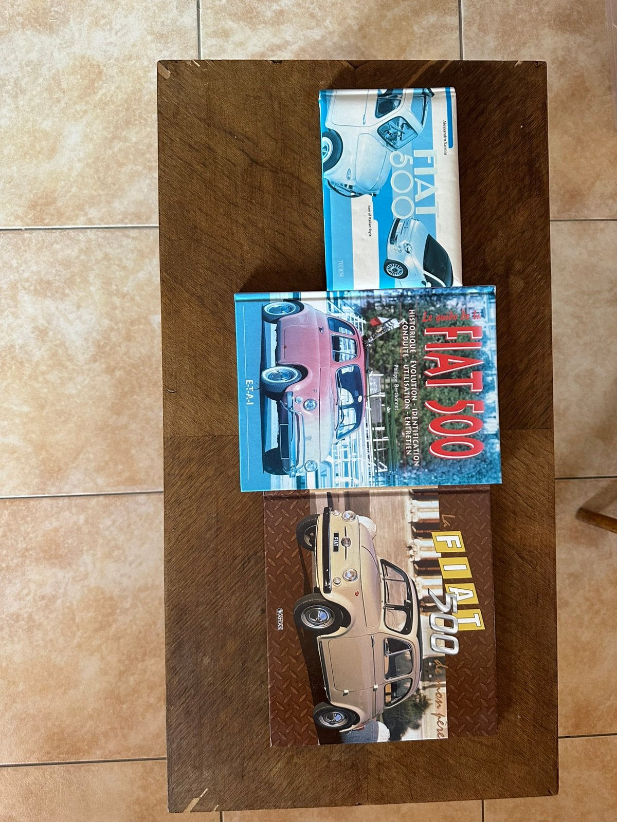 3 livres sur ancêtres Fiat 500, Livres, Autos | Livres, Enlèvement ou Envoi