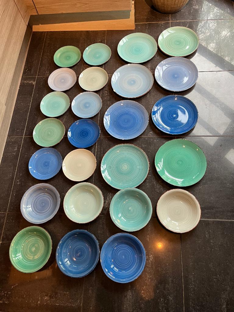 Set de vaisselle, Service complet, Comme neuf, Enlèvement, Autres matériaux