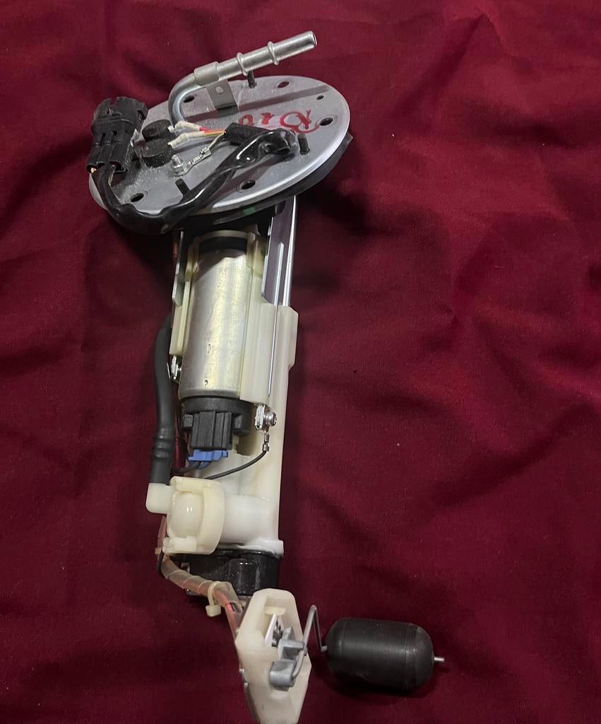 Pompe à essence pour Moto HONDA VFR800 2015, Motos, Enlèvement ou Envoi, Utilisé