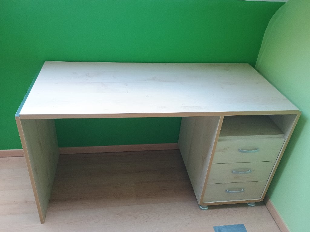 Zeer stevige bureau, Maison & Meubles, Bureau d'écolier, Comme neuf, Enlèvement, 134 cm