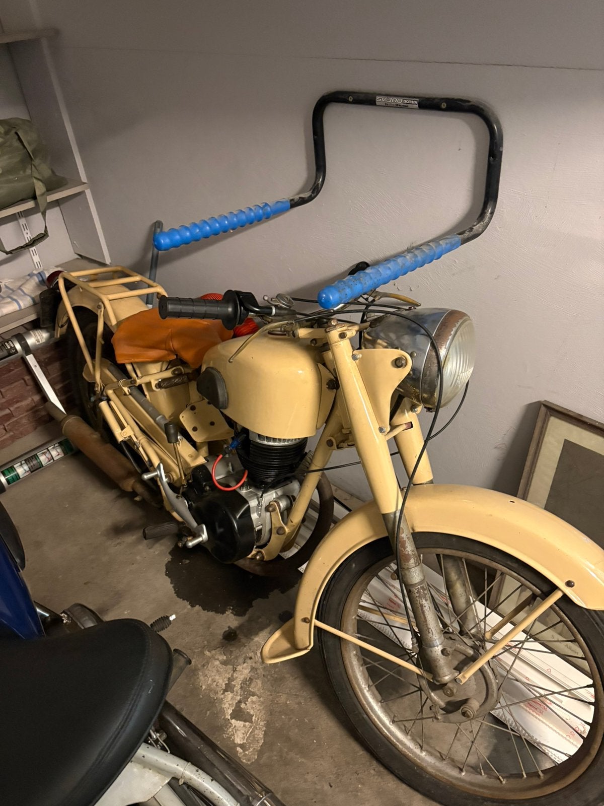 Moto ancienne new map, Motos