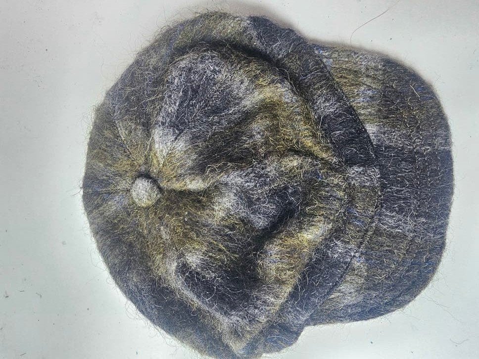tZGAN toffe mooie pet ESSENTIEL wol, alpaca, mohair, 56 of 57 cm (M, 7 of 7⅛ inch), Verzenden, Essentiel Antwerp, Pet