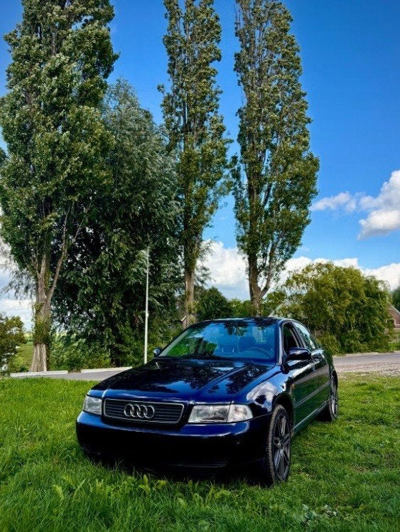 Voiture classique Audi A4 en 2 mois *jantes RS*, Autos, Achat, Boîte manuelle, A4, Particulier