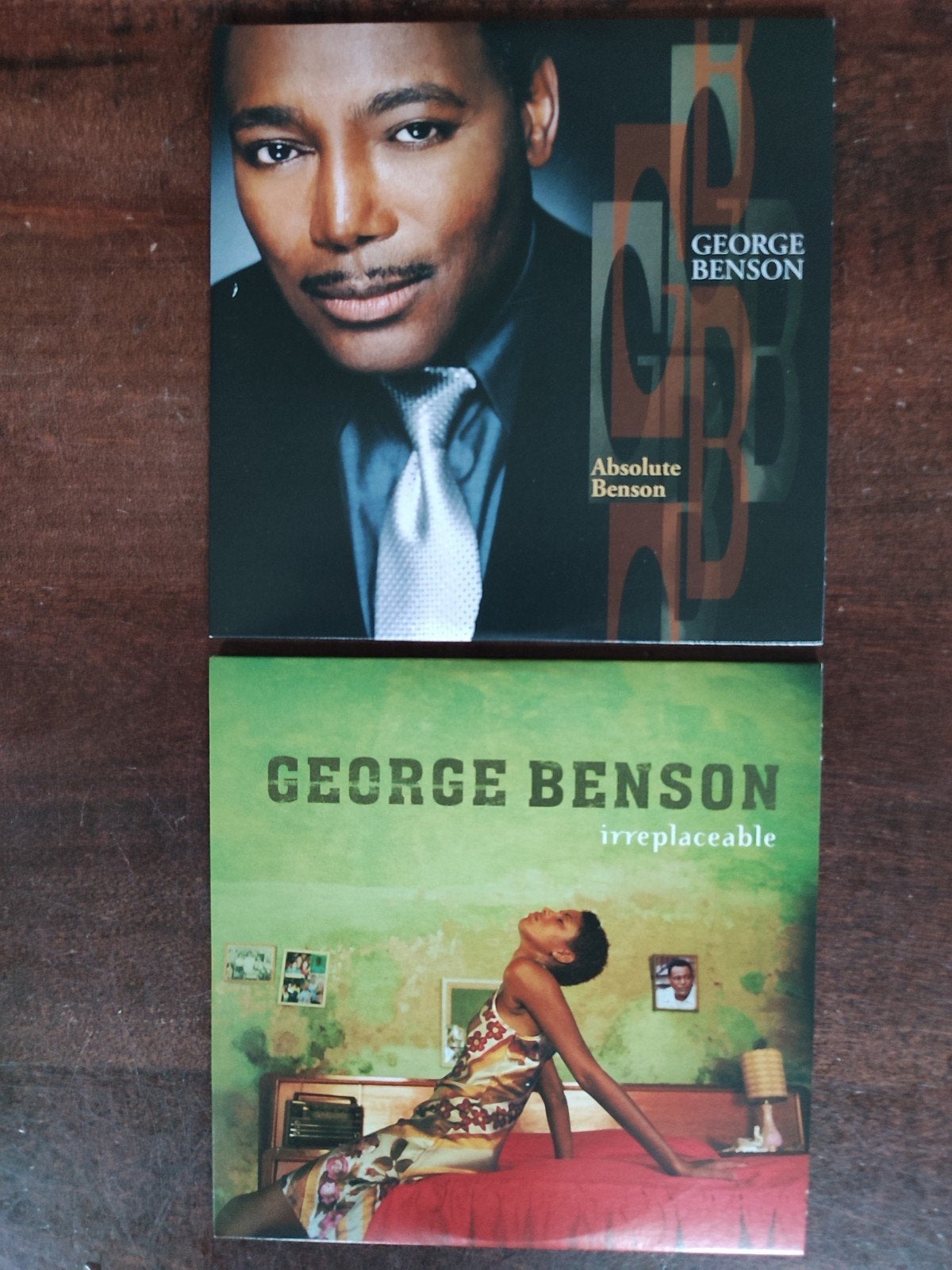 2x CD : GEORGE BENSON - ABSOLUTE BENSON + IRREPLACEABLE, Ophalen of Verzenden, Zo goed als nieuw