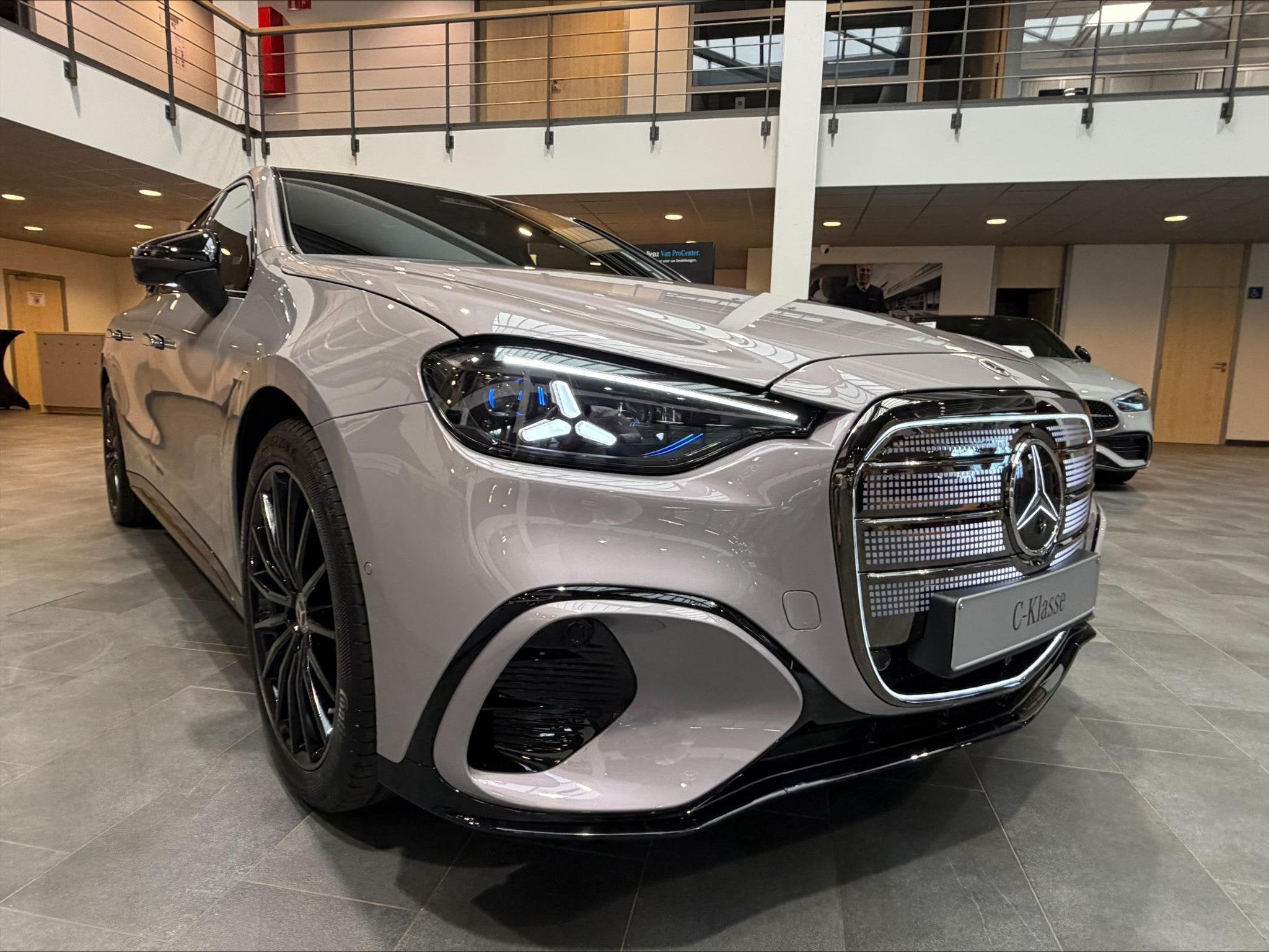 Mercedes-Benz C-Klasse C 400 4MATIC AMG Line (automatique), Autos, Neuf, Argent ou Gris, Achat, 2460 kg