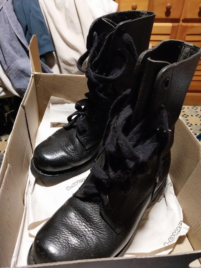 Bottines 37, Enlèvement ou Envoi, Comme neuf, Boots et Botinnes, Noir