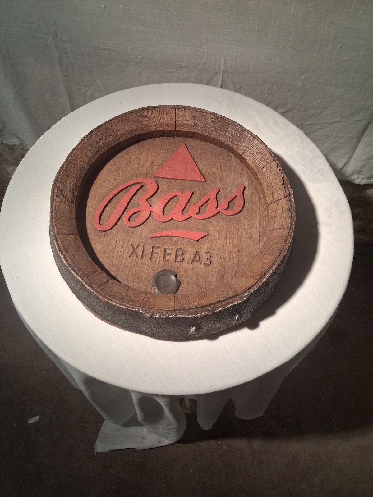 Bass bierreclame in kunststof, Ophalen