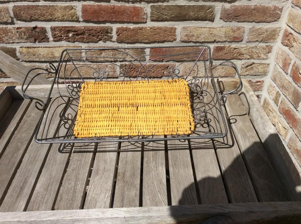 IJZEREN MAND IN GOEDE STAAT, Overige materialen, Mand, Ophalen of Verzenden, Zo goed als nieuw