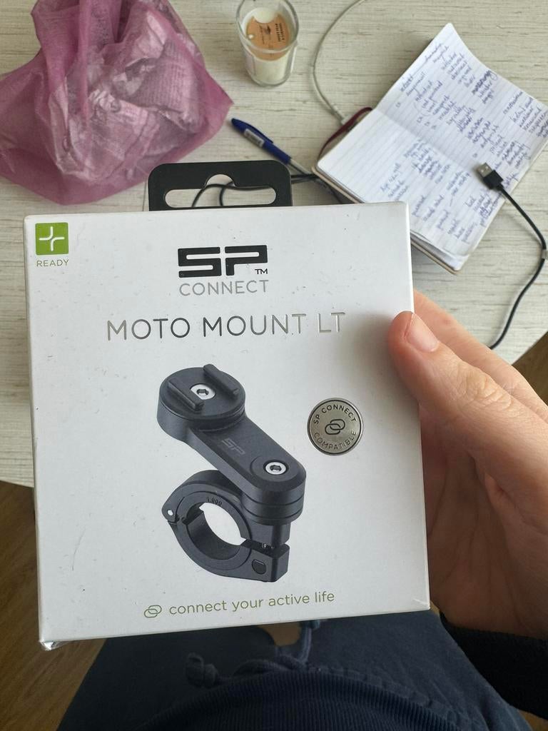 SP Connect moto mount LT + bijhorend iphone 15 pro hoesje, Motoren, Ophalen, Gebruikt