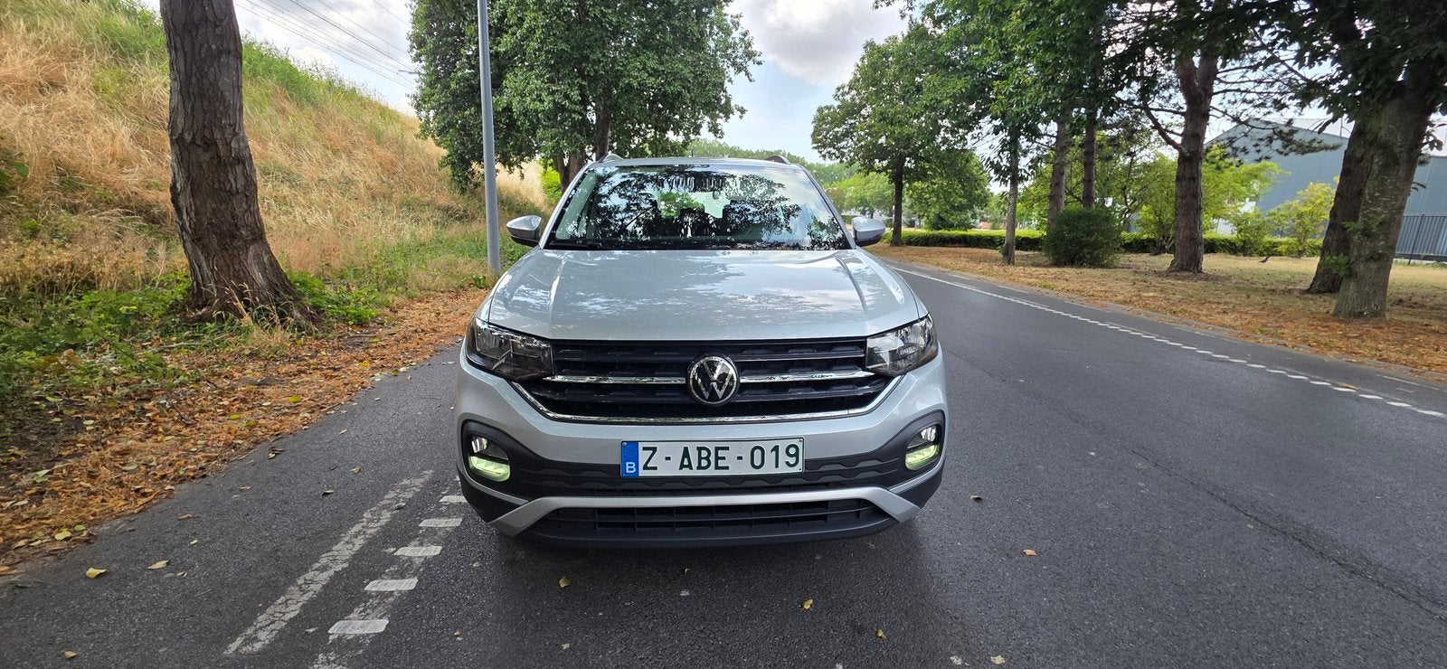 volkswagen t cross à l'état neuf avec 36 000 km, Argent ou Gris, Euro 6, 110 g/km, Boîte manuelle