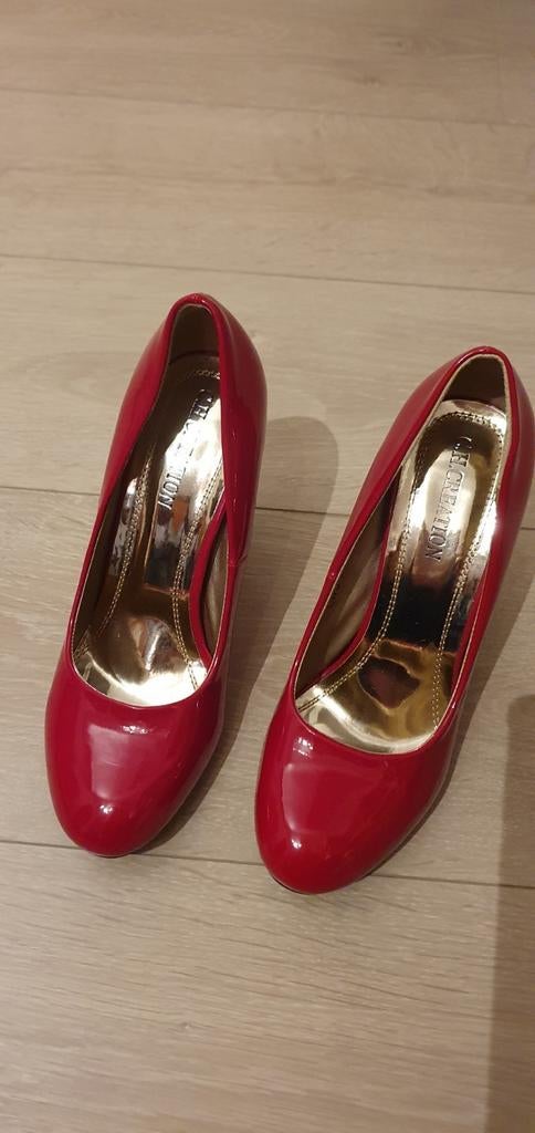 Rode laqué pumps - Nieuw - maat 38, Ophalen, Pumps, Rood, C.H. Creations