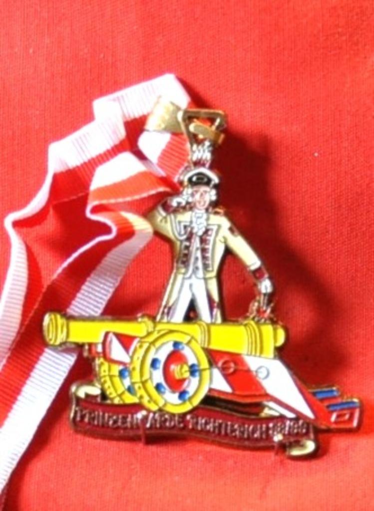 rare medaille carnavalesque (14), Enlèvement ou Envoi, Autres matériaux
