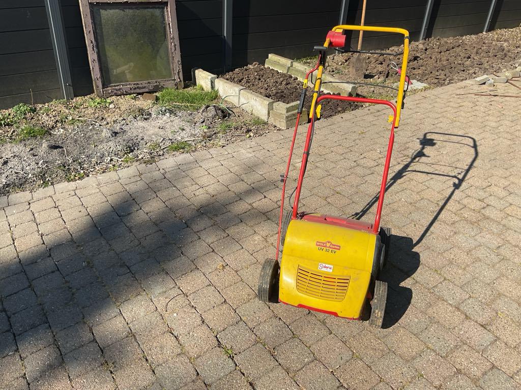 Gras verluchting machine, Tuin en Terras, Ophalen, Zo goed als nieuw