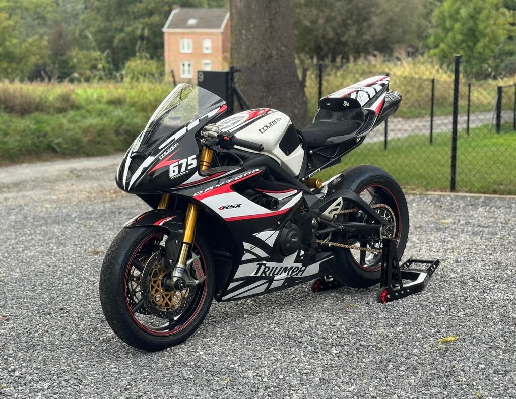 Daytona 675 R 2011-baan 12.300 km, Motoren, 675 cc, Sportuitlaat, 3 cilinders, Super Sport
