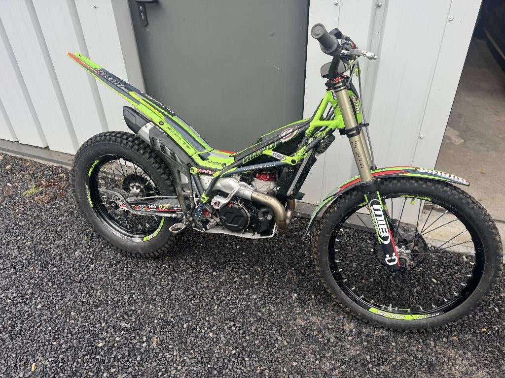 Moto d'essai Vertigo 300 Nitro et (Husqvarna 125 EST VENDU), Enlèvement, 1 cylindre, Jusqu'à 11 kW