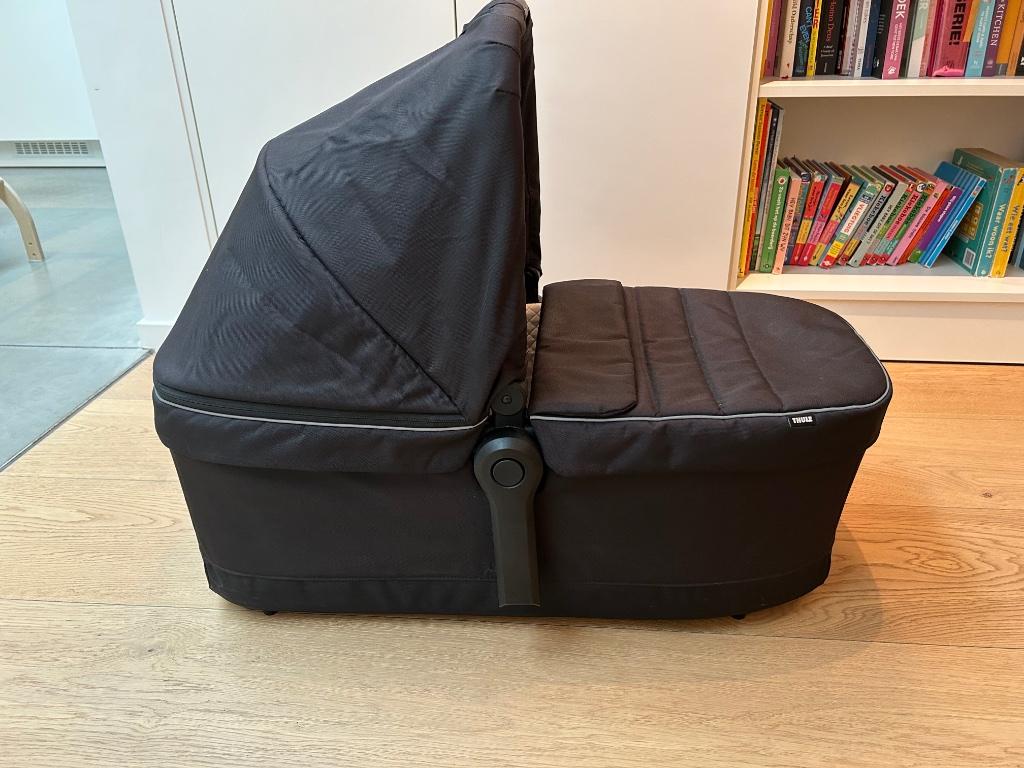 Thule Sleek reiswieg/ wieg, Ophalen, Zo goed als nieuw, Combiwagen, Overige merken